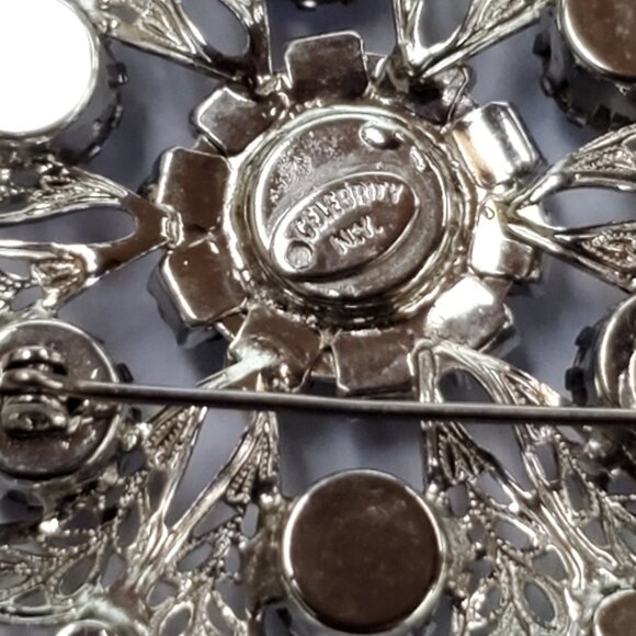 Vintage Celebrity NY Royal and Light Blue Rhinestone Filigree Floral Brooch - Picture 8 of 10